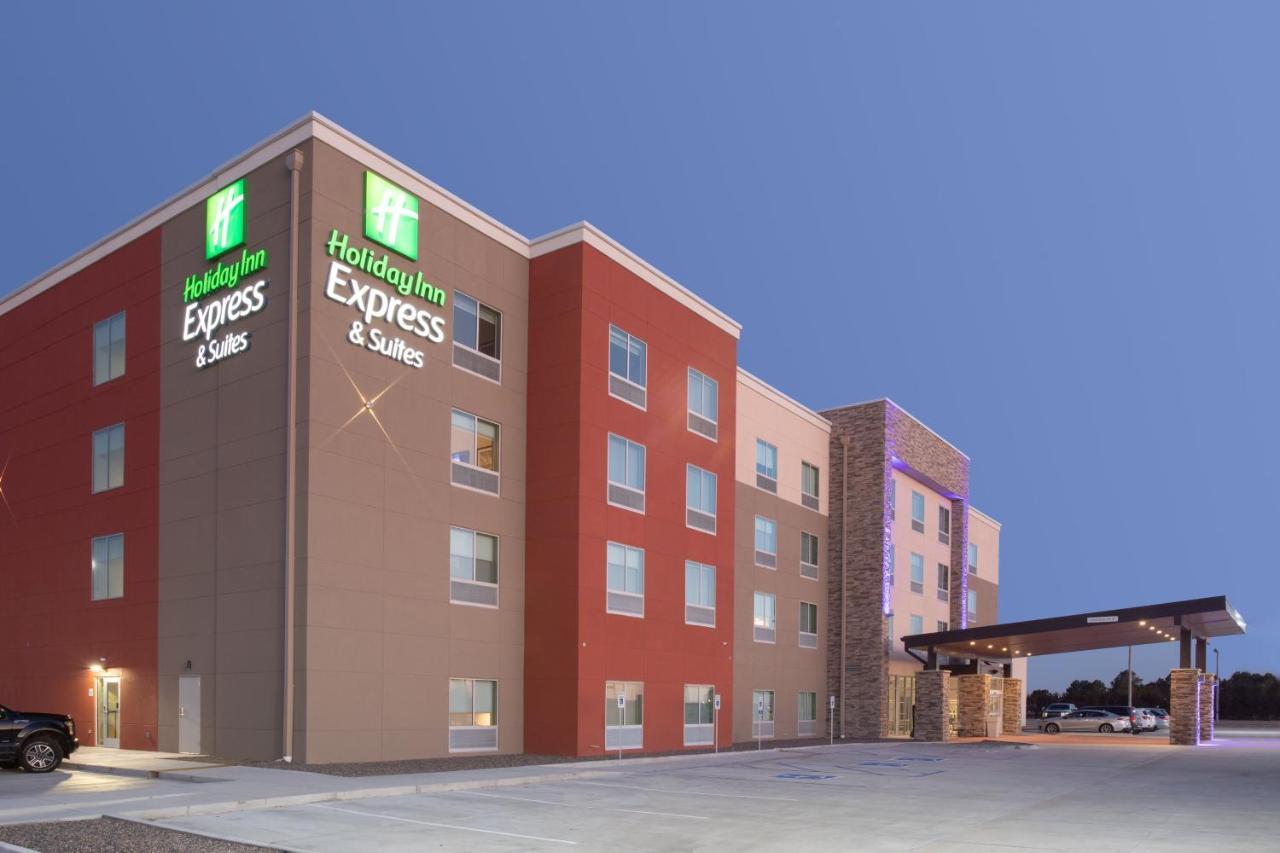 Holiday Inn Express & Suites - Goodland I-70 By Ihg Eksteriør bilde