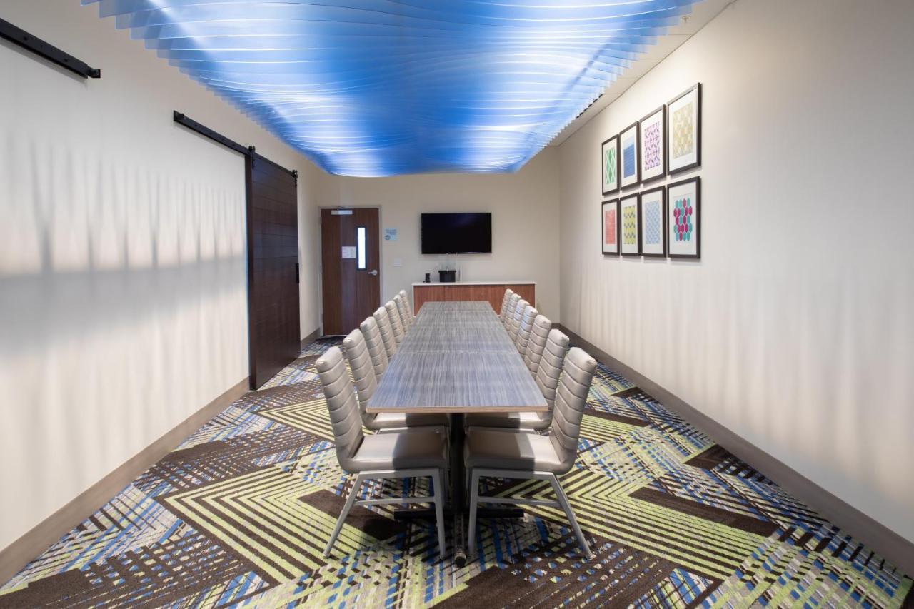 Holiday Inn Express & Suites - Goodland I-70 By Ihg Eksteriør bilde